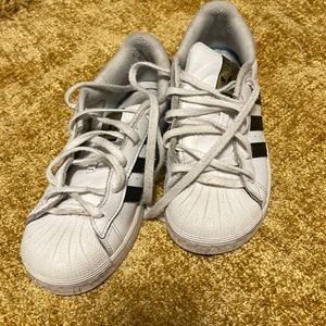 Pre owned Adidas Superstar Kids Youth 2